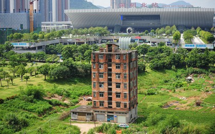 Chủ tòa nhà 1000m2 từ chối hơn 74 tỷ đồng tiền đền bù, không chịu di dời khiến đại dự án bị “đắp chiếu” suốt 7 năm: “Nhà tôi giá trị gấp nhiều lần con số đó”