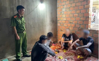 4 thanh niên sử dụng chất cấm xong đi ngủ, mở mắt ra thấy công an đang đứng chờ