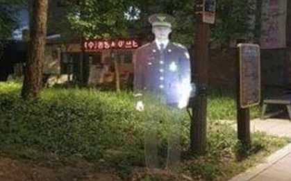 Bức ảnh giữa phố khiến ai cũng rùng mình