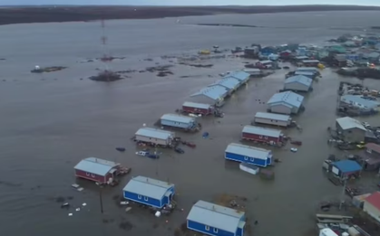 Bão Hạ Long càn quét dữ dội