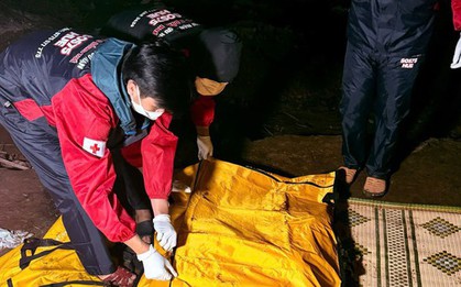 Thi thể nam thanh niên mặc áo có chữ TeamViewer nổi trên sông ở Huế