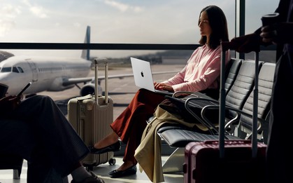 Apple ra mắt MacBook Pro 14 inch M5: Pin 24 tiếng, giá từ 41,99 triệu đồng