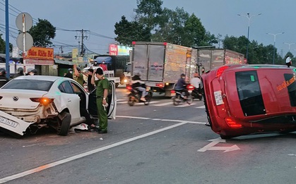 Ô tô tông hàng loạt xe máy trên đường Mỹ Phước - Tân Vạn, mảnh vỡ văng tứ tung