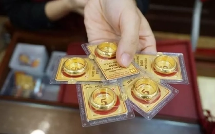 Giá vàng nhẫn đột ngột giảm mạnh