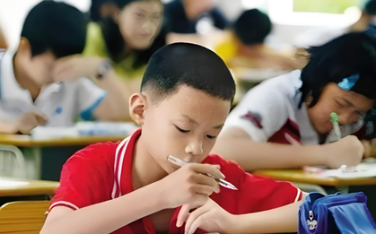 Trẻ có IQ vượt trội thường bộc lộ 4 đặc điểm sau ngay từ những năm đầu tiểu học!