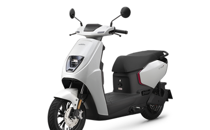 Honda ra mắt xe máy điện mới, đẹp sang xịn mà giá chỉ 1 nửa Vision