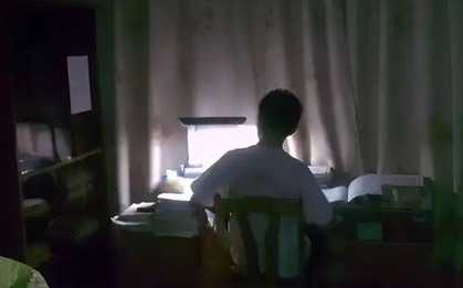Nửa đêm phát hiện cảnh tượng bất thường trong phòng con trai, mẹ lập tức cho đi viện: Suýt thì mất cả một cuộc đời!