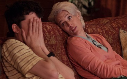 Xem phim Sex Education, tôi và chồng quyết định dù bận đến mấy, chúng tôi vẫn phải làm điều này mỗi tối để cứu con