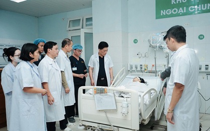 Nữ điều dưỡng bị đâm 11 nhát khi cứu cháu bé khỏi tay kẻ cuồng loạn Bằng Văn Vỹ