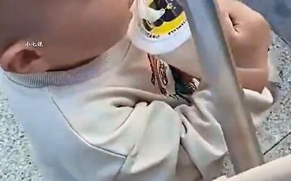 Bé trai 4 tuổi tử vong vì nghẹn trân châu trong trà sữa