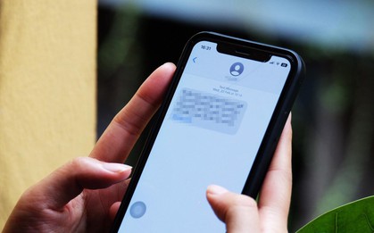 Công an TP HCM cảnh báo thủ đoạn lừa đảo mới: Chiếm quyền điện thoại, lấy sạch tiền trong tài khoản ngân hàng