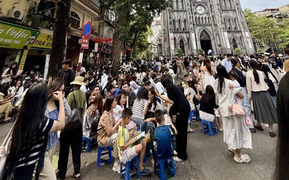 Clip tóm tắt mùa thu Nhà Thờ hôm nay: Quá đông!