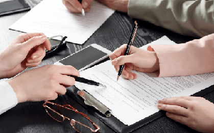 Đóng 300 triệu bảo hiểm nhân thọ, 5 năm sau chỉ nhận hơn 50 triệu: Sự thật về loạt khoản phí "ăn mòn"