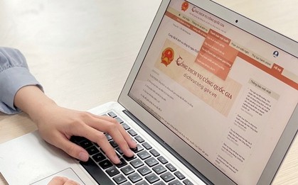 Tin vui cho người dân Hà Nội: 25 thủ tục hành chính làm ngay tại nhà, không cần xếp hàng