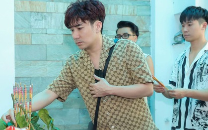 Nam ca sĩ quê Hà Nội: "Tôi không xuất hiện thì bầu show sẽ bị thưa kiện"