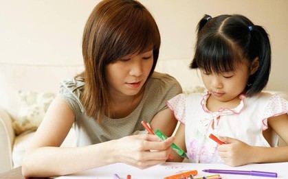 Khi con mở miệng xin tiền, có 4 câu cha mẹ tuyệt đối đừng nói ra