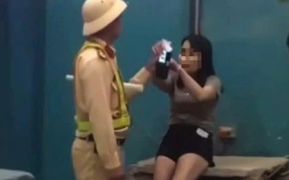 Nữ tài xế có nồng độ cồn cao gần gấp 2 lần mức kịch khung hất văng máy đo của CSGT