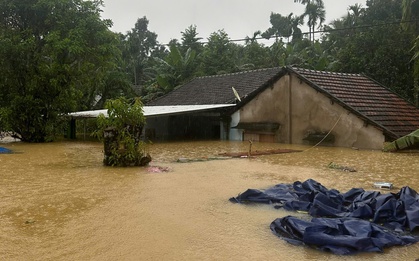 Mực nước sông Thu Bồn vượt lũ lịch sử 1964, tiếp tục dâng trong 6 - 12 giờ tới