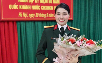"Bông hồng thép" của điền kinh Việt Nam Nguyễn Linh Na thăng quân hàm thiếu tá