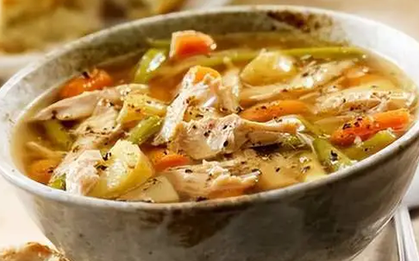 4 nhóm người tuyệt đối không nên ăn đồ ăn thừa