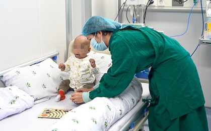 Bé gái mắc suy giảm miễn dịch bẩm sinh thể nặng được hồi sinh sự sống nhờ ghép tế bào gốc tủy xương thành công