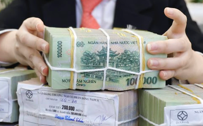 Cập nhật mới nhất về quy định chuyển khoản từ 500 triệu đồng phải báo cáo