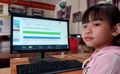 Khoảnh khắc khó quên của học trò vùng cao khi lần đầu chạm vào bàn phím
