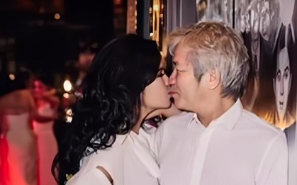 Nữ nghệ sĩ Việt bị kẻ lạ đánh tráo lúc chào đời: Đẻ con lúc 19 tuổi, sắp lên xe hoa