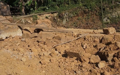 Sập tường khi tháo dỡ nhà làm 3 người thương vong