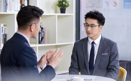 Người EQ thấp sẽ đáp "vâng ạ" khi sếp yêu cầu điều này, tưởng ngoan mà hoá... dại