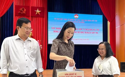 Nghệ sĩ không đứng ngoài cuộc
