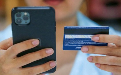 Tài khoản ngân hàng bất ngờ được cộng thêm 450 triệu, không lâu sau công an mời lên làm việc
