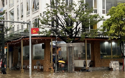 Giữa mùa mưa bão, môi giới đua nhau quảng cáo bán nhà 'không ngập lụt'