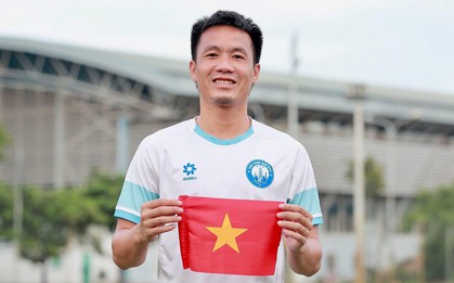 Cầu thủ ĐT Việt Nam Tô Văn Vũ cùng đồng bào cả nước chung tay hướng về Thái Nguyên