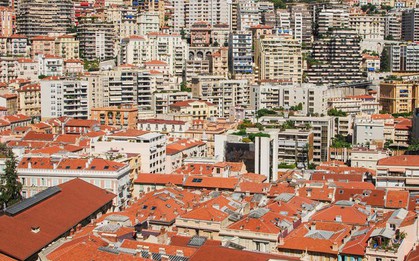 Quốc gia chỉ rộng 2km2, nhỏ bằng nửa Hồ Tây có GDP đầu người cao nhất thế giới, ra đường gặp 3 người thì 1 người là triệu phú