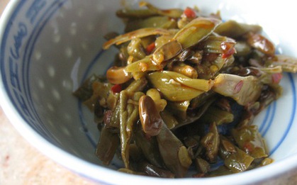 Loại rau dài nhất Việt Nam, vừa bổ xương vừa ngừa ung thư, ở quê mọc um tùm như cỏ