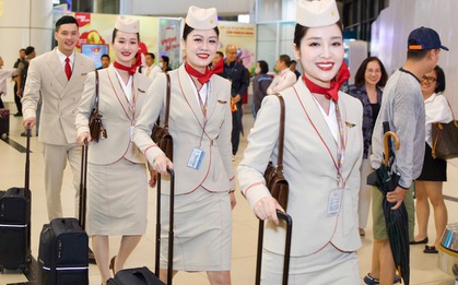 Cận cảnh đồng phục của Sun PhuQuoc Airways trong chuyến bay đầu tiên