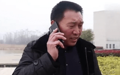 Vừa nhận 400 tỷ đồng đền bù đất, tài khoản của người đàn ông bị trừ sạch còn 0 đồng, giám đốc ngân hàng tuyên bố: "Tôi chỉ muốn tốt cho anh"