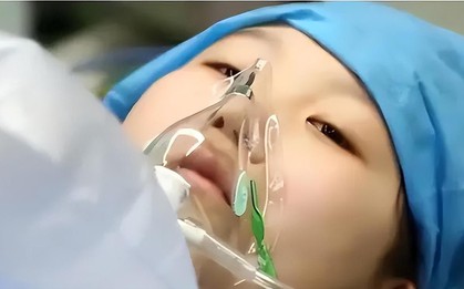 Bé gái 8 tuổi hiến tuỷ cứu mẹ, không gây mê 10 năm trước: Cuộc sống giờ quá có hậu cho tấm lòng hiếu thảo!
