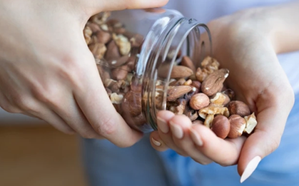 4 loại hạt đáng lẽ phải BỊ CẤM từ lâu, vậy mà nhiều người vẫn ăn