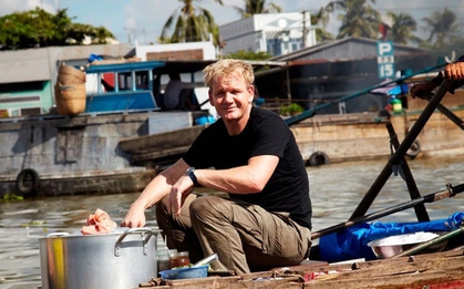 Bà bán hủ tiếu Việt khiến đầu bếp có khối tài sản 220 triệu đô phải "đầu hàng"