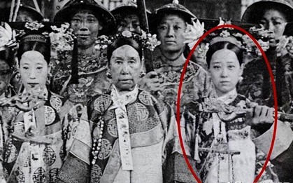 Bộ ảnh hiếm chụp thời nhà Thanh hơn 100 năm trước: Ngỡ ngàng trước nhan sắc giai nhân đứng cạnh Từ Hi Thái hậu