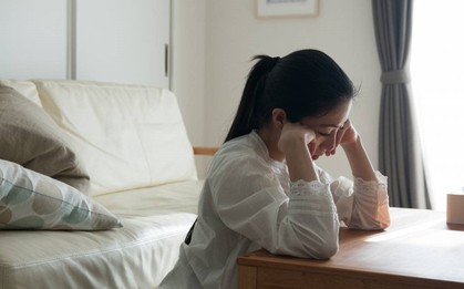 Đóng phí bảo hiểm đều đặn, nhưng khi mắc ung thư, người phụ nữ bị từ chối bồi thường 1 tỷ đồng vì "mua thuốc ngoài bệnh viện"