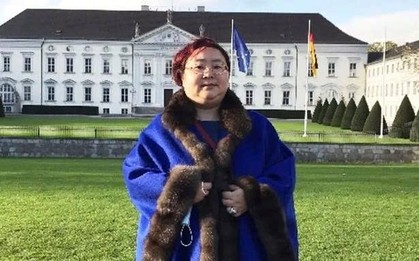 Sự thật về nữ nhân viên nghèo nhưng ở biệt thự, bị cảnh sát bắt vì giữ 61.000 Bitcoin thì nói mình bị lừa, chủ mưu cuối cùng lộ diện