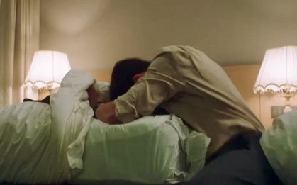 Người tim yếu, tim bị bệnh ban đêm đi ngủ thường khó tránh 5 cảm giác "kỳ lạ" này!