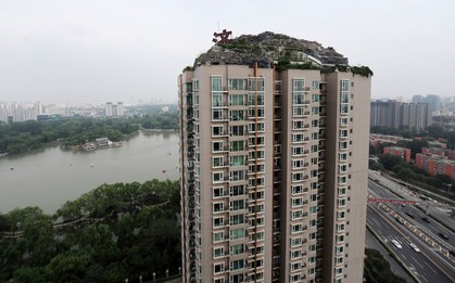"Độ" penthouse thành “biệt thự cổ quái” 740 m² trên nóc chung cư 26 tầng, người đàn ông bị cơ quan chức năng ra quyết định cưỡng chế: “Phải dỡ bỏ trong 15 ngày”