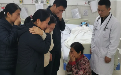 Người phụ nữ đang khỏe mạnh bỗng nhồi máu não rồi qua đời, BS sửng sốt: "Sao lại làm thế ngay sau khi ăn?"