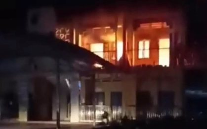 Cháy lớn ở một trường mầm non, nghi có người tử vong