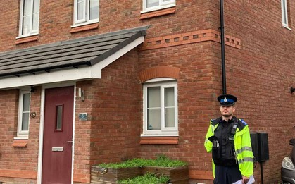 Giáo viên âm nhạc mang thai đôi đột tử ở tuần thứ 25, cả cộng đồng Kirkby bàng hoàng