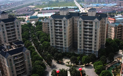 Bỏ quên căn nhà hơn 1 tỷ suốt 28 năm, người phụ nữ chết sững phát hiện có người sống bên trong, còn bị đòi bồi thường 600 triệu